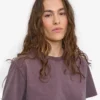 Camiseta corta holgada de algodón orgánico - Uva descolorida