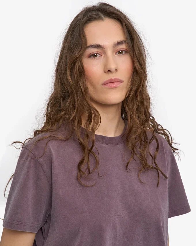 Camiseta corta holgada de algodón orgánico - Uva descolorida
