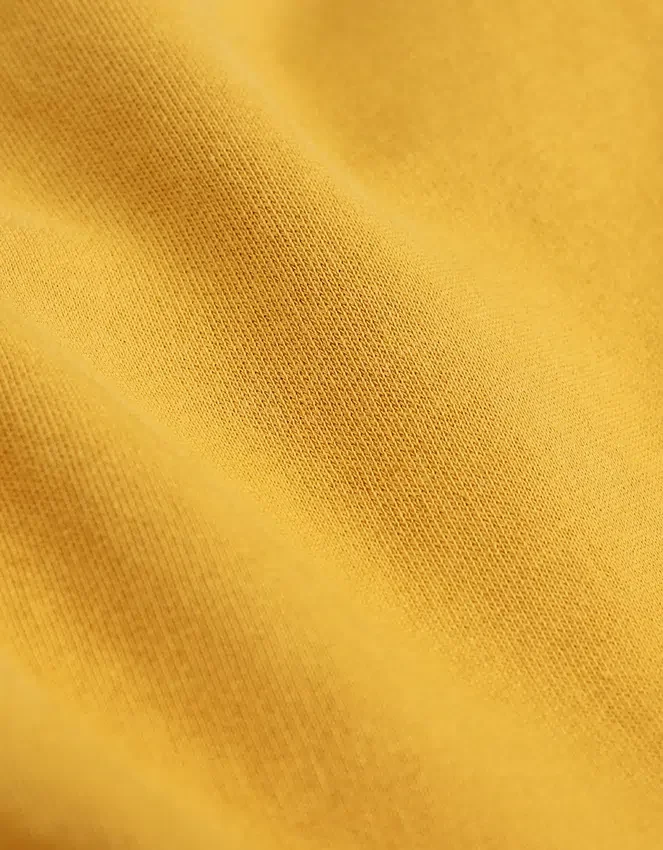 Light Organic Tee de algodón orgánico para mujer - Amarillo quemado