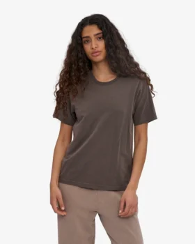 Light Organic Tee de algodón orgánico para mujer – Barro descolorido